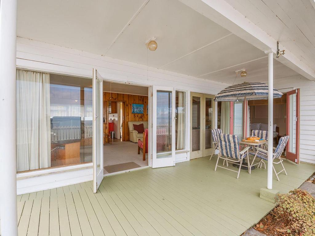 Lake Edge Cottage - Waitahanui Holiday Home Exteriör bild