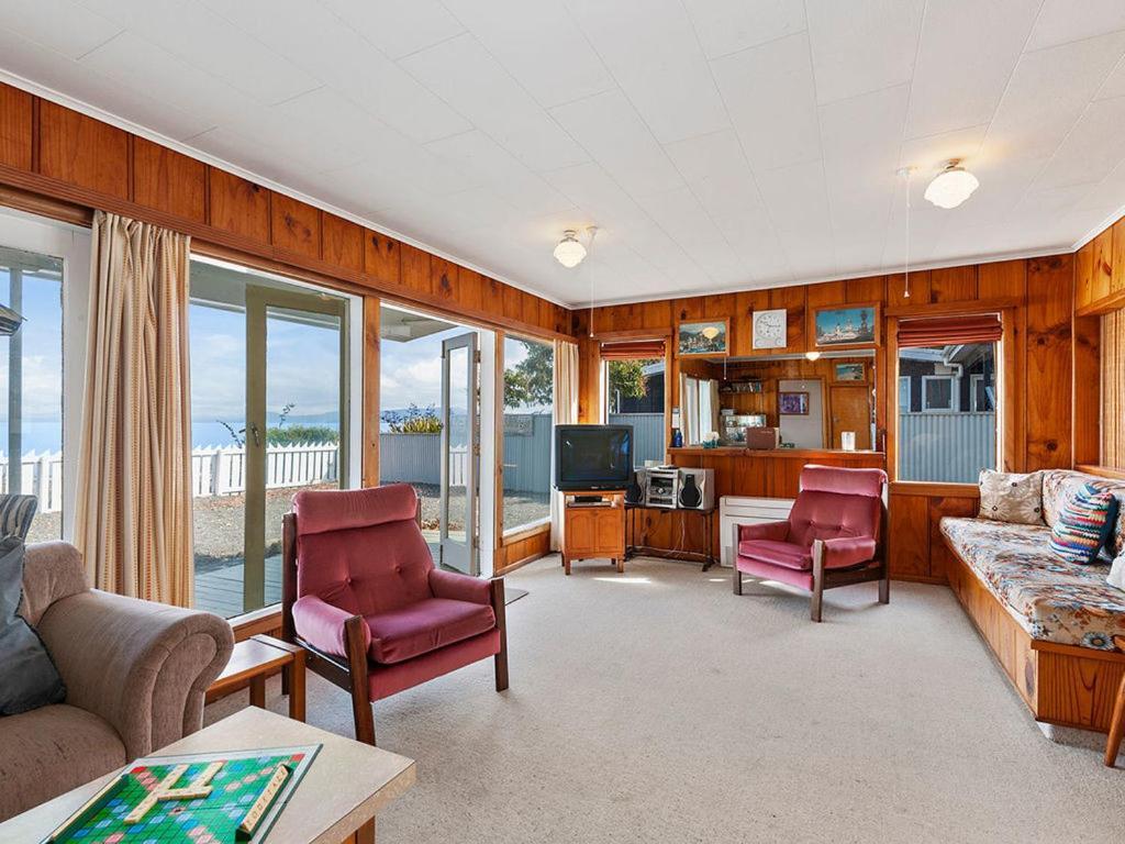 Lake Edge Cottage - Waitahanui Holiday Home Exteriör bild